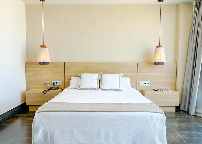 Hotell El Coso 3*